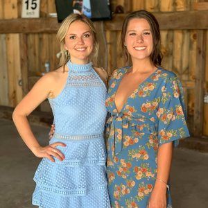 Meet your Posher, Danis